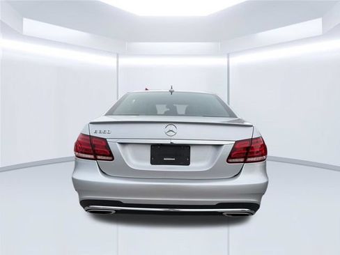 Used 2016 Mercedes-Benz E 350 Sedan image 7