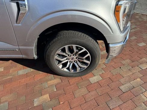 Used 2022 Ford F150 Lariat w/ Equipment Group 501A Mid image 14