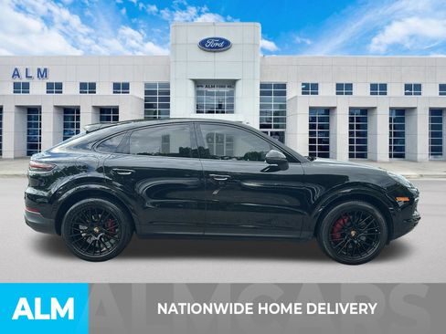 Used 2022 Porsche Cayenne S AWD/4WD image 4