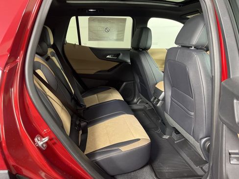New 2026 Chevrolet Equinox ACTIV w/ Safety and Technology Package FWD image 12