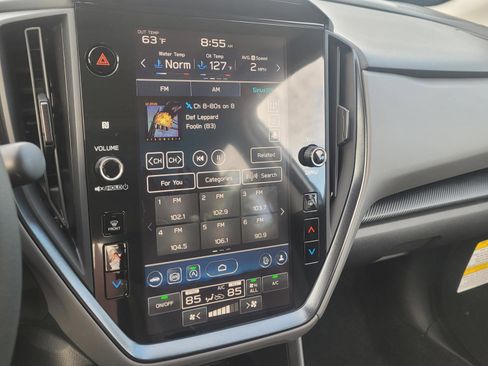 Certified 2025 Subaru Crosstrek 2.5i Limited w/ Crosstrek Mirror Package image 11