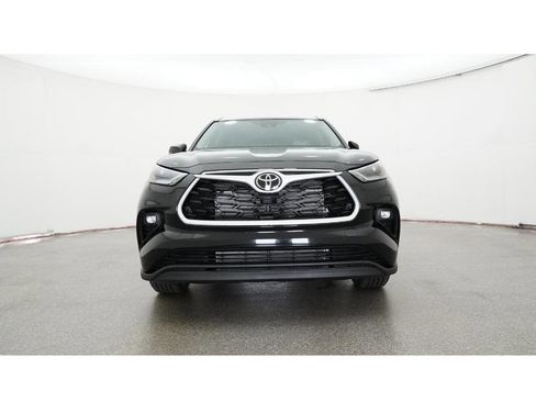 New 2026 Toyota Highlander XLE image 31