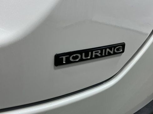 New 2026 Honda Pilot Touring image 6