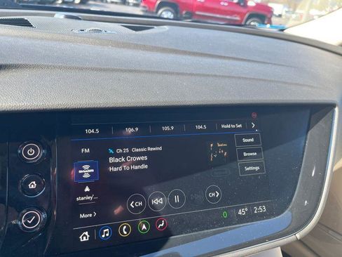 Used 2023 Buick Envision Avenir image 13