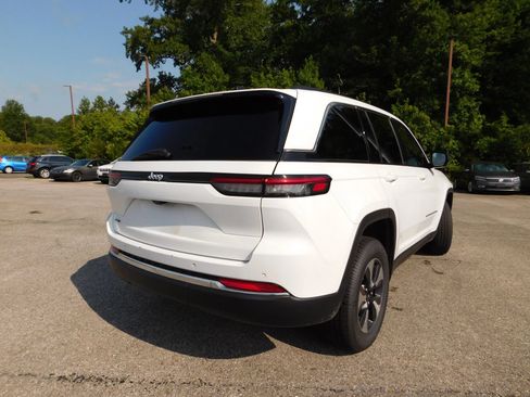 Used 2024 Jeep Grand Cherokee Limited 4xe AWD/4WD image 5