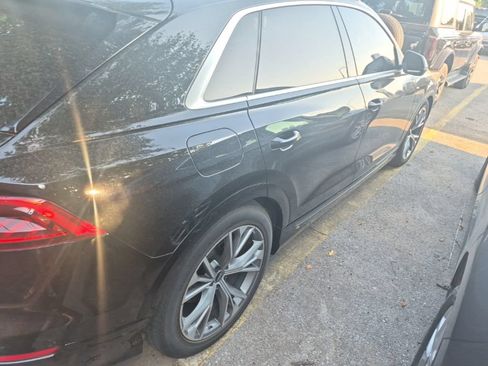 Used 2022 Audi Q8 Prestige w/ Prestige Package AWD/4WD image 11