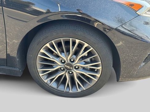 Used 2023 Kia Forte GT-Line w/ GT-Line Premium Package image 7