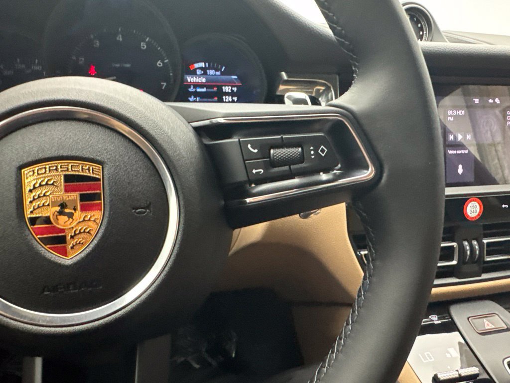 Used 2026 Porsche Macan AWD/4WD image 15