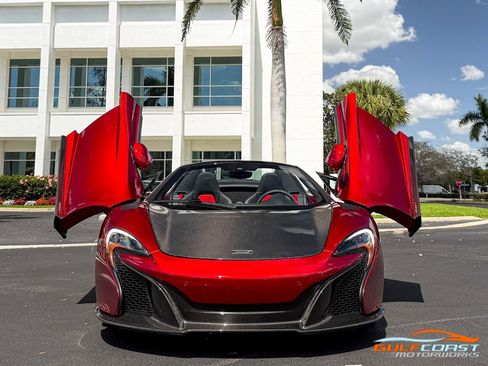 Used 2015 McLaren 650S Spider image 8