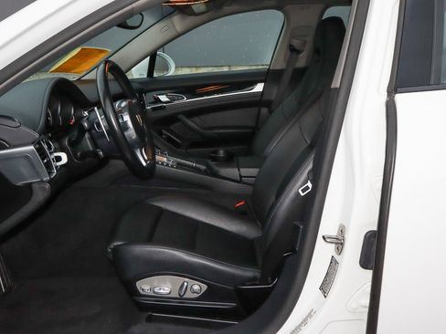 Used 2016 Porsche Panamera Edition image 7