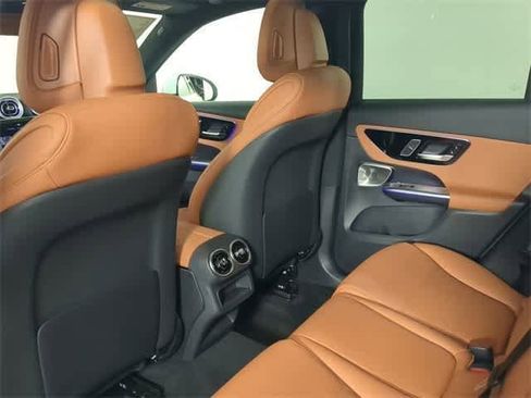 Used 2026 Mercedes-Benz GLC 300 4MATIC image 18