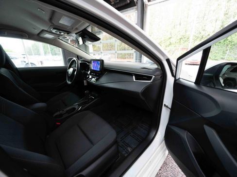 Used 2024 Toyota Corolla LE image 25