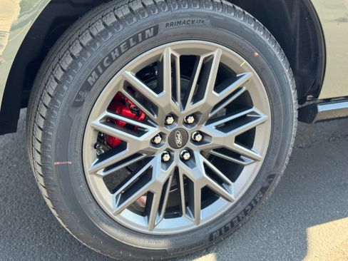 New 2025 Ford Expedition Platinum w/ Stealth Performance Package image 40