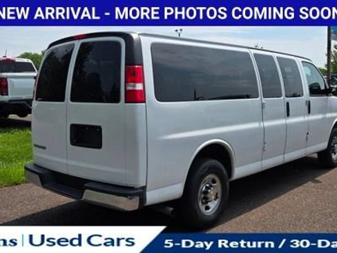 Used 2024 Chevrolet Express 3500 LT w/ LT Preferred Equipment Group RWD image 11