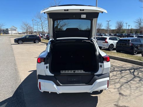 Used 2026 BMW X2 xDrive28i AWD/4WD image 6