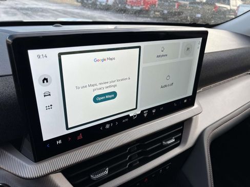 Used 2025 Ford Explorer Active image 21