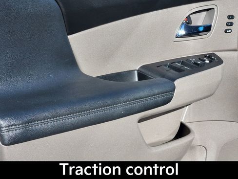 Used 2014 Honda Odyssey Touring image 7
