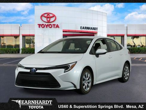 Certified 2025 Toyota Corolla LE FWD image 1