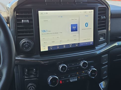 Certified 2022 Ford F150 XLT w/ Equipment Group 302A High image 16