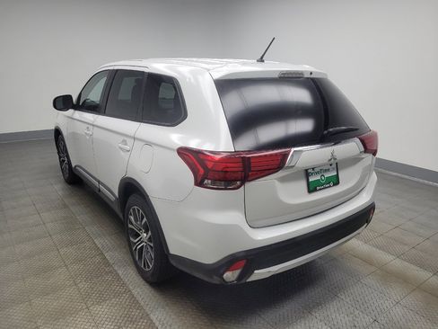 Used 2016 Mitsubishi Outlander SE AWD/4WD image 5