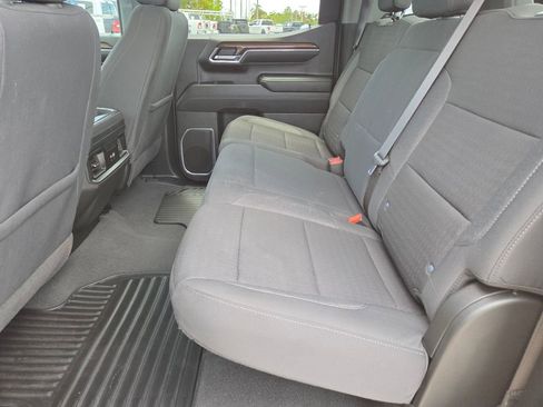 Used 2024 Chevrolet Silverado 1500 LT AWD/4WD image 17