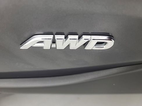 Used 2024 Toyota RAV4 LE AWD/4WD image 13