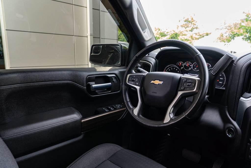 Used 2020 Chevrolet Silverado 1500 LT w/ All-Star Edition AWD/4WD image 12