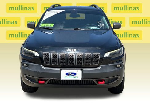 Used 2020 Jeep Cherokee Trailhawk AWD/4WD image 14