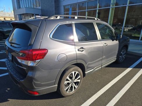 Used 2023 Subaru Forester Limited image 20