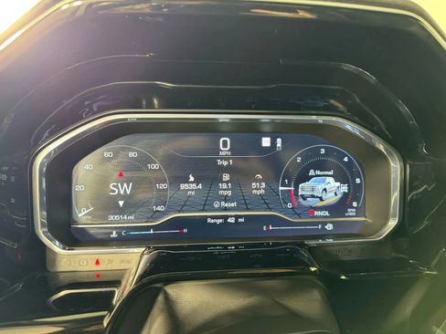 Used 2023 GMC Sierra 1500 SLE image 14