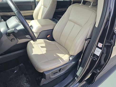 Used 2024 Ford Expedition Max XLT AWD/4WD image 6