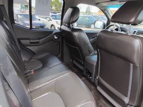 Used 2012 Nissan Xterra PRO-4X w/ Pro-4x Leather Pkg image 17