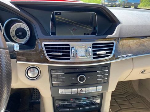 Used 2016 Mercedes-Benz E 350 4MATIC Wagon image 19