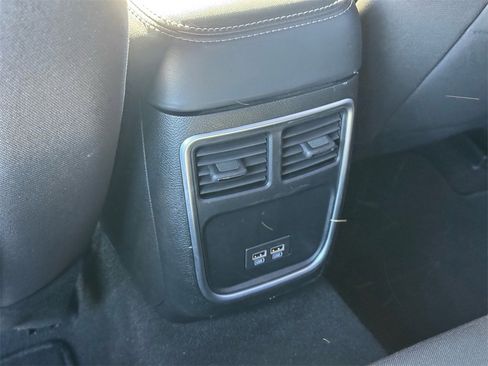 Used 2023 Dodge Charger SXT image 15