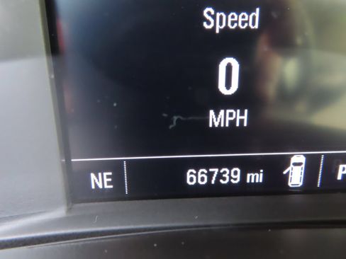 Used 2023 Chevrolet Equinox LS FWD image 20