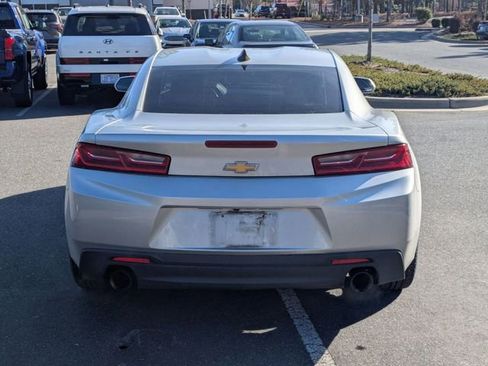 Used 2018 Chevrolet Camaro LT image 5