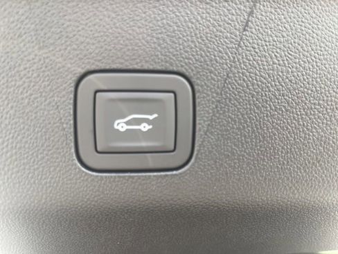 New 2026 GMC Yukon Denali image 12