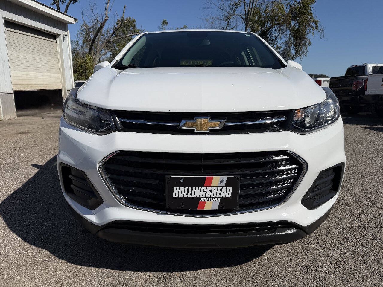 Used 2018 Chevrolet Trax LS AWD/4WD image 2
