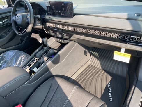 Used 2024 Honda Accord Sport image 16