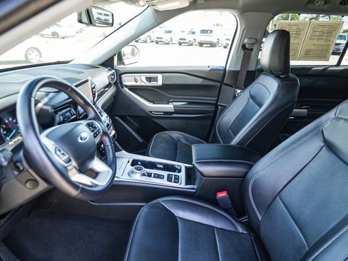 Used 2023 Ford Explorer Limited RWD image 18