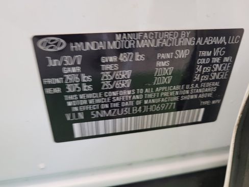 Used 2018 Hyundai Santa Fe Sport w/ 2.4L Value Package 02 FWD image 33