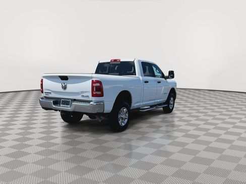 Used 2024 RAM 2500 Big Horn w/ Level 2 Equipment Group AWD/4WD image 8