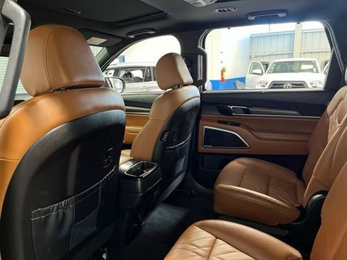 Used 2024 Kia Telluride EX X-Line AWD/4WD image 18