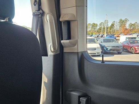 Used 2023 Ford Transit 350 XLT image 23
