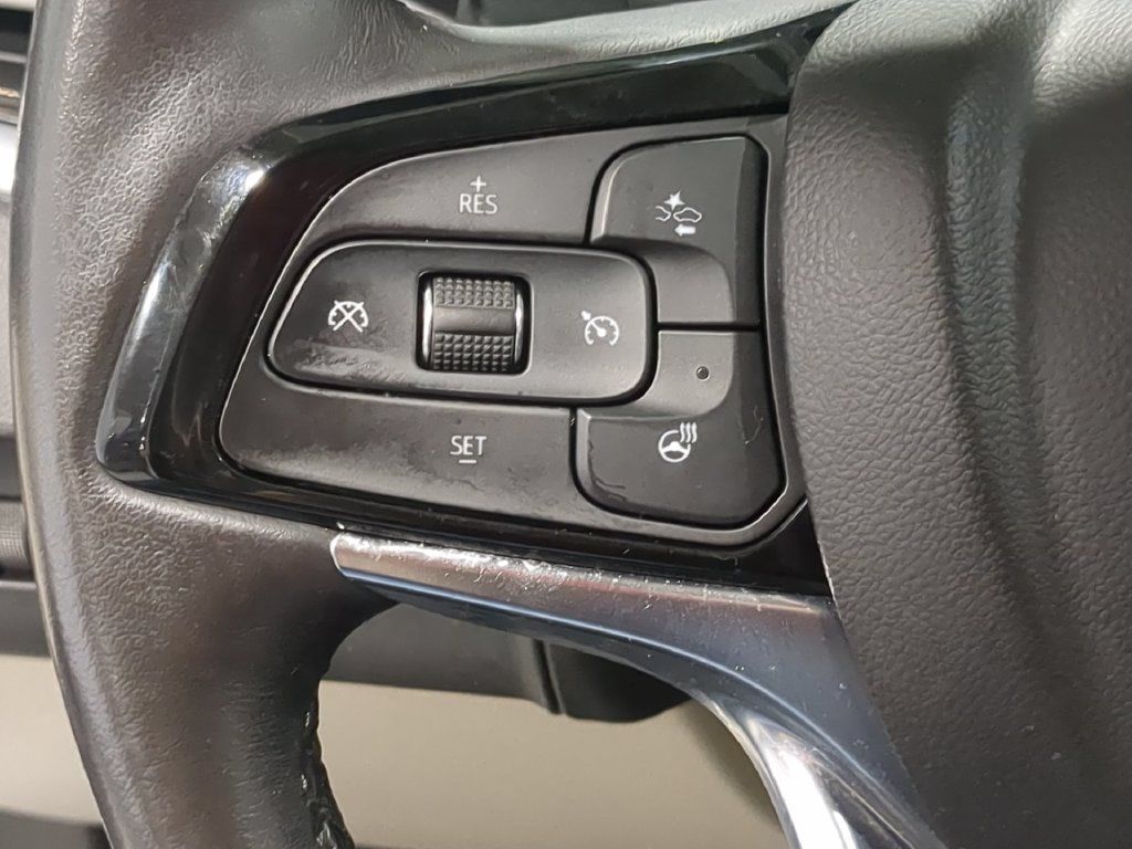 Used 2024 Buick Enclave Essence w/ Sound and Sites Package AWD/4WD image 29