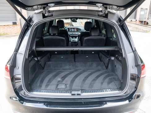 Used 2021 Mercedes-Benz GLS 580 4MATIC image 8