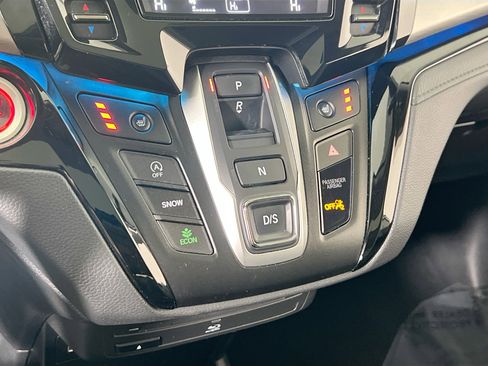 Used 2023 Honda Odyssey Touring image 17