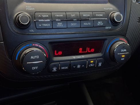 Used 2015 Kia Forte Koup SX w/ SX Premium Package FWD image 12