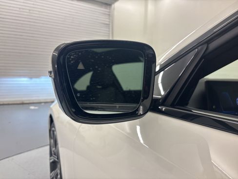 Used 2024 BMW 230i Coupe w/ Convenience Package image 18