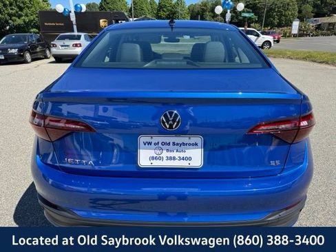 Certified 2024 Volkswagen Jetta SE FWD image 6